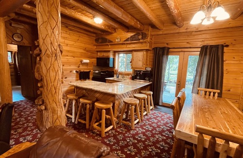 Au Train Cabina | Reel Inn 'Lodge' en el río Au Train, cerca del lago Superior