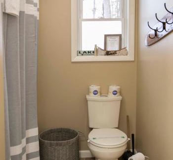 Bradford Casa | Lodge on Lamoka Guest House