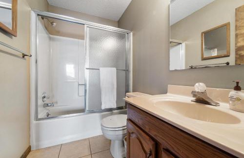 Lake Ozark Casa | Lodge Sleep 16- Bachelor/bachelorette Parties Welcome!