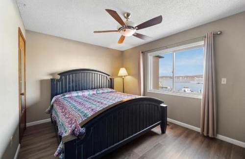 Lake Ozark Casa | Lodge Sleep 16- Bachelor/bachelorette Parties Welcome!