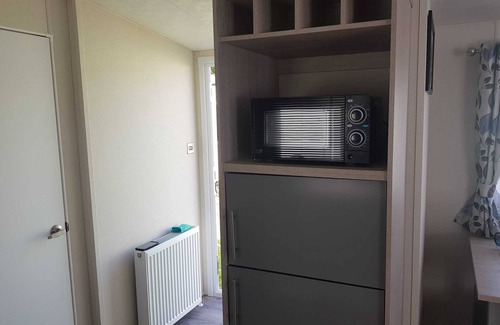 Clacton-on-Sea Casa | St Osyth New Holiday Home