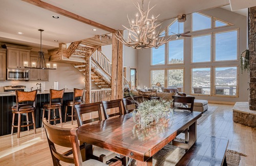 South Fork Casa | Lodge-style home with striking mountain views, fireplaces, & hot tub