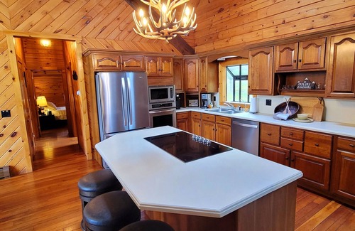 Laporte Cabina | Lodge w/ INDOOR PRIVATE HEATED POOL + Hot Tub + Fire Pit + Pond, on 19 acres