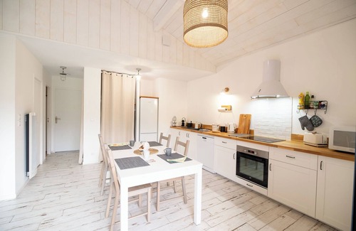 Vielle-Saint-Girons Chalet De Esquí | Lodge with pool in the heart of the Landes