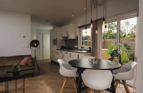 Municipality of Rijssen-Holten Complejo | Lodge with hot tub | 4 people
