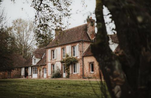 Saint-Antonin-de-Sommaire Cama Y Desayuno | Lodges de la Ferme de la Chaise