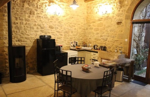 Vers-Pont-du-Gard Cabaña | Alojamiento en antiguo granero del siglo XVIII