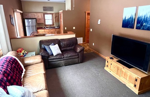Hayward Casa | Lodging near downtown Hayward