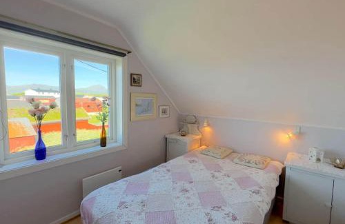 Vestvagøy Casa | Lofoten midnight sun spot house on the beach