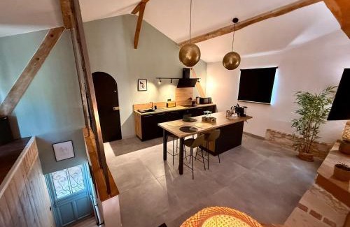 Lussan Apartamento | Loft élégant au cœur de la campagne avec SPA privé