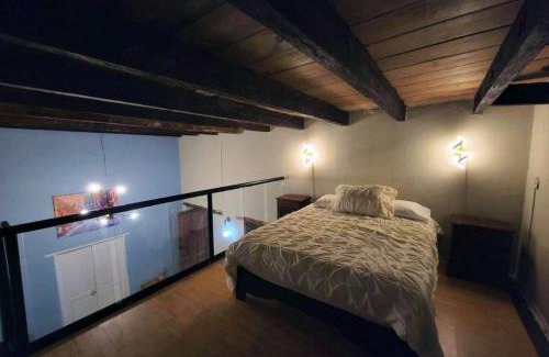Barrio de Mexicanos Apartamento | loft 2 blocks from the cathedral