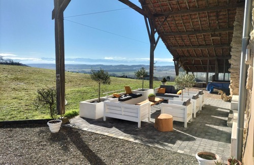 Saint-Justin Otro | Loft 4 p, Marciac exceptional view of the Pyrenees, swimming pool, no pets