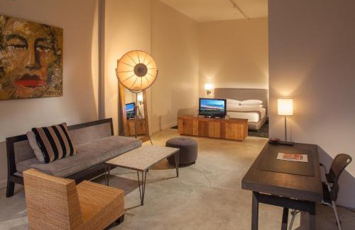 Central Business District Hotel | Loft 523