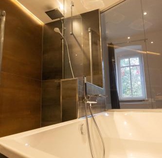 Mugeln Apartamento | Loft Apartment mit großer Badewanne B