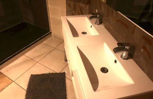 Bon-Secours Apartamento | Loft Avec Piscine Intérieure