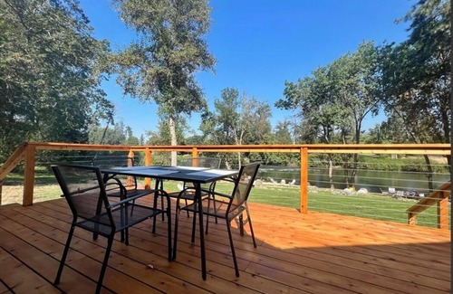 Fruitdale Cabina | Loft Cabin 3 - Rogue River Resort