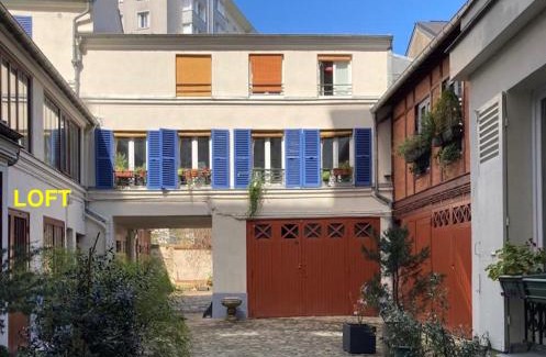 19th Arrondissement Apartamento | Loft character with a view of court
