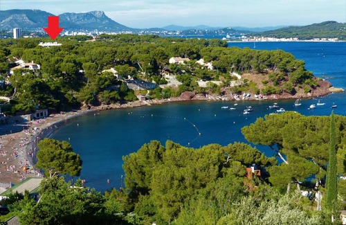 La Seyne-sur-Mer Apartamento | Loft climatisé "La pinède", 50 m2, très calme, 5 mn à pied des plages, lit King Size