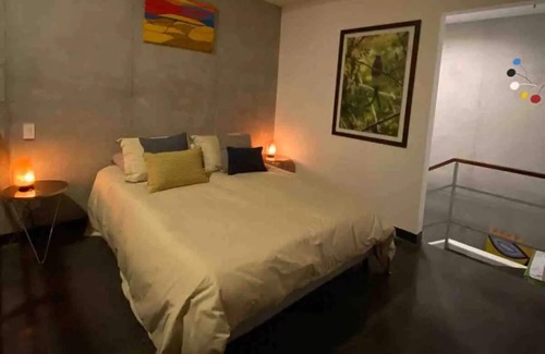 Rohrmoser Apartamento | Loft en Sjo,1 Habitación, Wifi Rápido, Cerca del Aeropuerto