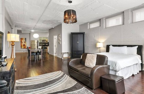 Latin Quarter Apartamento | Loft Hotel | 1Bed Loft w Kitchen | Quartier Latin