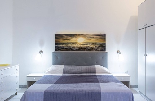 Marina di Campo Apartamento | Loft in Marina di Campo, two-room apartment in a residential area, with private outdoor area, bicycl