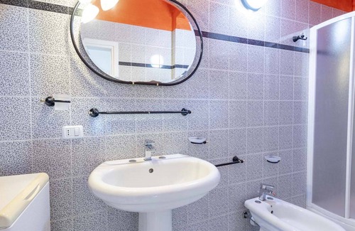 Marina di Campo Apartamento | Loft in Marina di Campo, two-room apartment in a residential area, with private outdoor area, bicycl