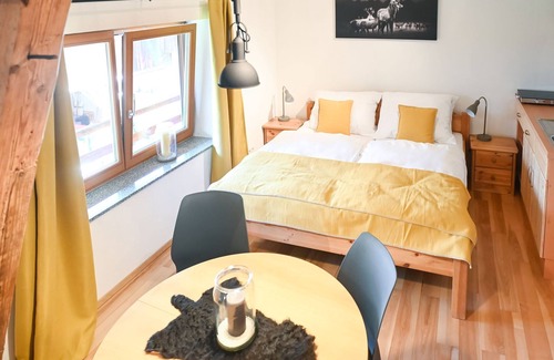 Scheibbs Apartamento | Apartamento vacacional en Scheibbs / Baja Austria con estanque para nadar