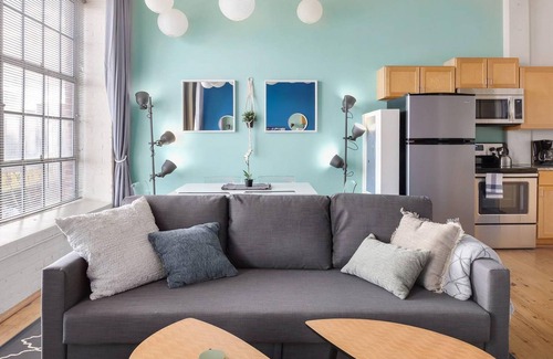 Downtown Apartamento | Loft Living in the Trendy Warehouse District