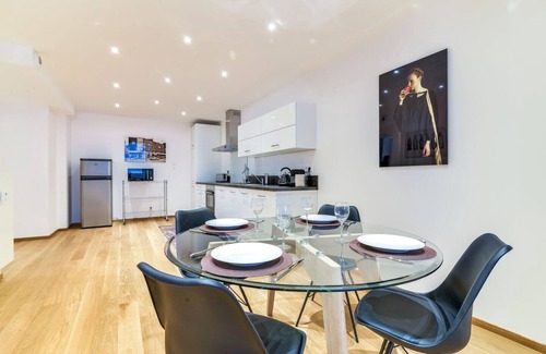 Petite-France Apartamento | loft luxe 127m2 a 500m cathedral 2br 2bth