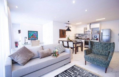 Alto de Pinheiros Apartamento | Loft moderno com AC na Praça Pôr do Sol