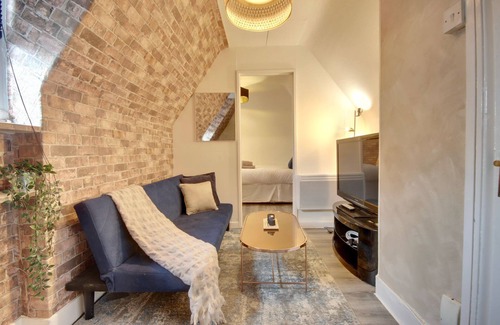 Southsea Apartamento | Loft on the Common- Near Southsea Beach