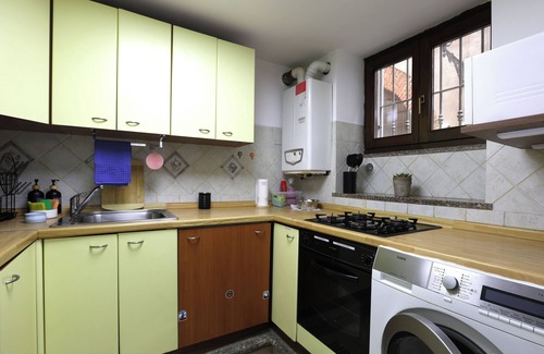Vercelli Apartamento | Loft Piazza Cavour Vercelli- Private Entrance Central to Milan Turin
