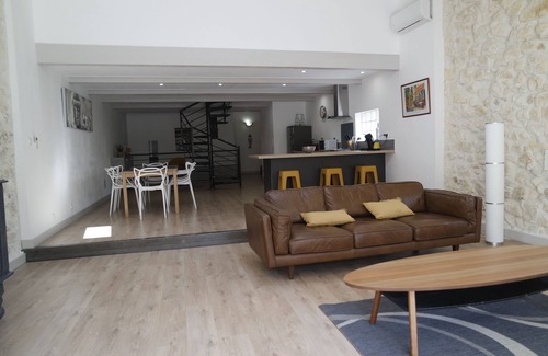 Salles-d'Aude Casa | Loft Porte Sud 140 m² (South door loft)