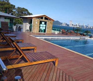 Pioneiros Apartamento | LOFT Prédio frente MAR Garagem Piscina Academia Portaria 24 h