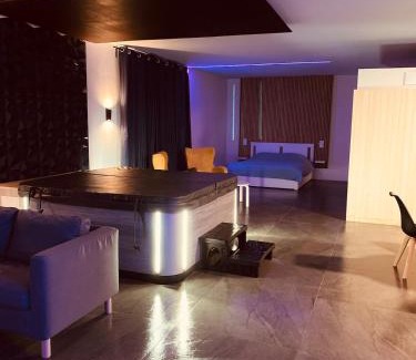 Entzheim Apartamento | Loft privatif avec Jacuzzi et sauna All in One