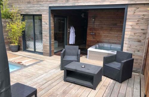 Bruz Casa | Loft privatisé avec spa XXL et piscine chauffée