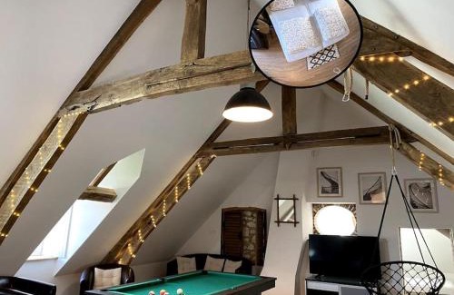 Verton Apartamento | Loft Romantique - Balnéo - Billard - Massage