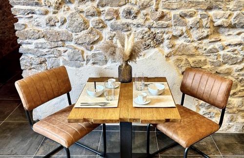 Tourves Apartamento | Loft Romantique la Clef des Sens - Sauna et Balnéo privatifs