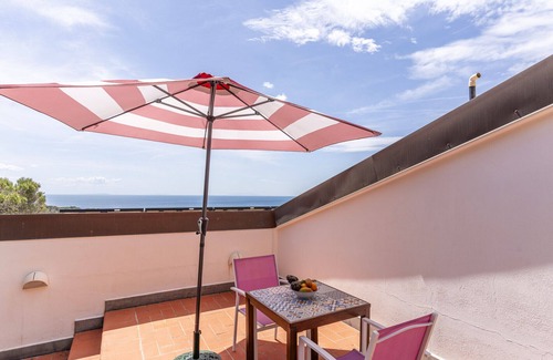 Quercianella Apartamento | Loft Sea View With Terrace in Quercianella!