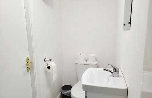 Cork Apartamento | Loft Style-1Br-WalkinShower-WiFi-Central Cork