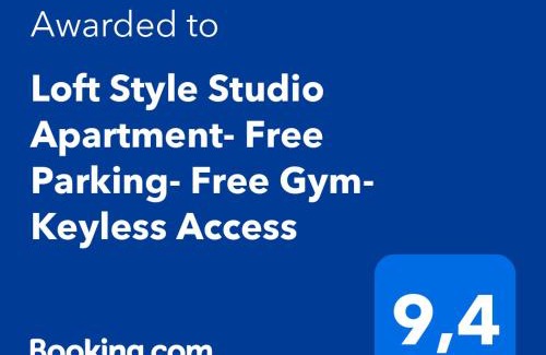Old Town Apartamento | Loft Style Studio Apartment- Free Parking- Free Gym- Keyless Access
