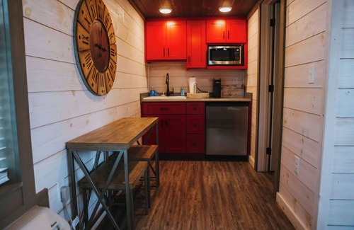Dewy Rose Cabina | Loft Style Tiny Cabin - #4