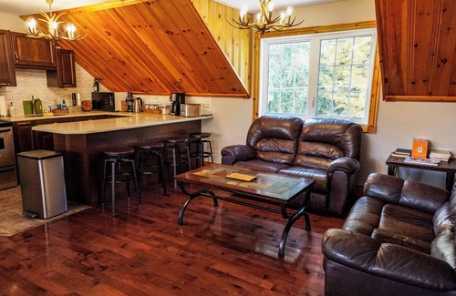 Greater Madawaska Chalet De Esquí | Loft | Trailhead Lake House