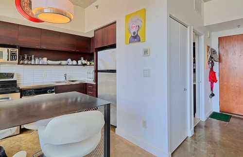 Cite Multimedia Condominio | Loft Vieux Montréal / Downtown