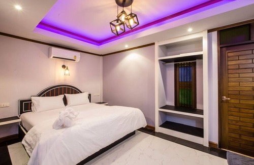 Ko Lanta Hotel | Loft Vintage Chalet Resort