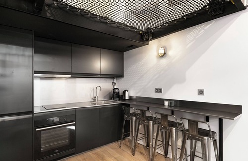 Cimiez Apartamento | Loft with hanging net Japanese WC with terrace