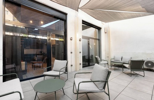 Cimiez Apartamento | Loft with hanging net Japanese WC with terrace