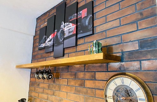 El Santuario Apartamento | Loft y departamento con balcón y garage cerca de av ppal