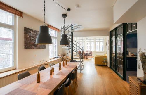Monschau Apartamento | LOFT13 Traumhafte Wohnung mit Terrasse für 4 Gäste