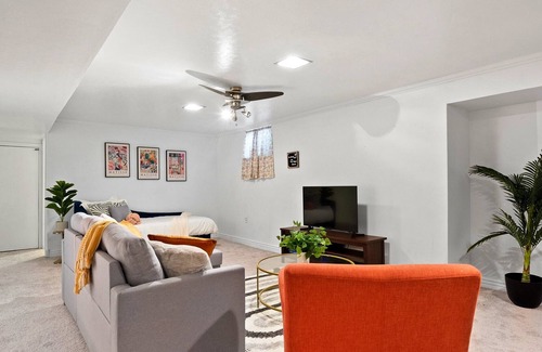 Bear Valley Apartamento | Loftium | Dreamy 1 BR Guest Suite in Bear Valley